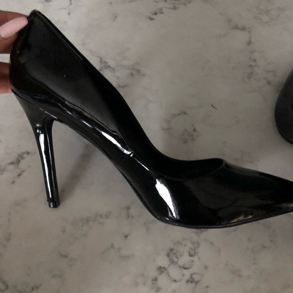 charles david black heels